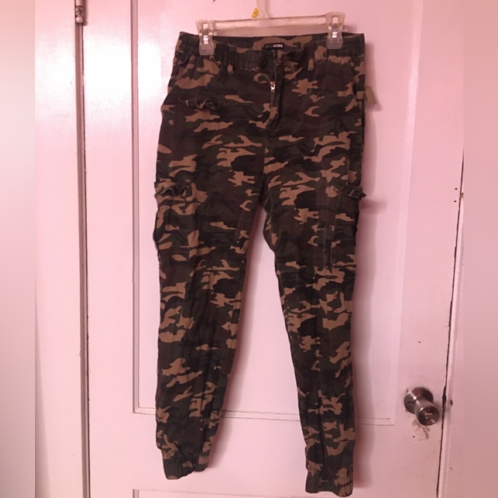 Green camo cargo pants